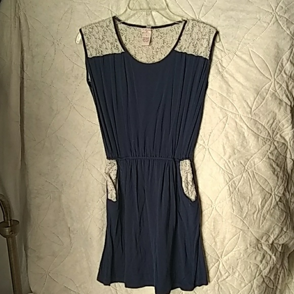 Dress - Picture 1 of 3